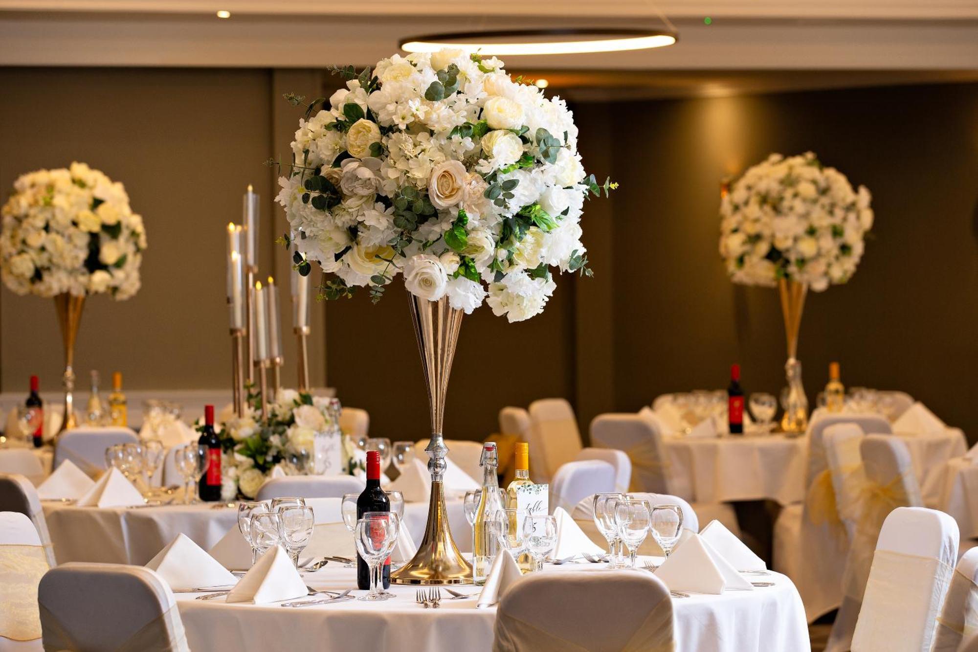Doubletree By Hilton London Ealing Hotel Ngoại thất bức ảnh