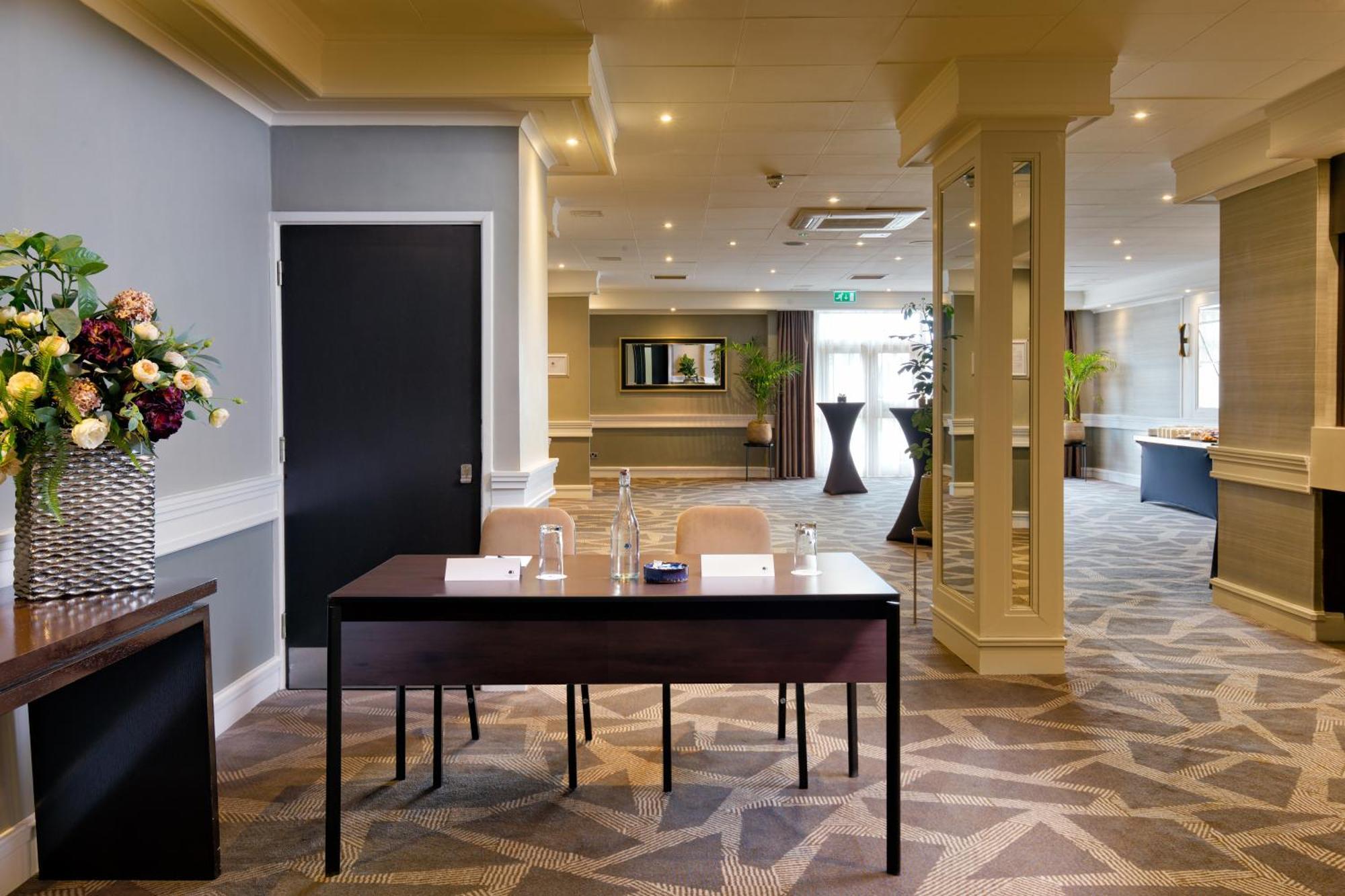Doubletree By Hilton London Ealing Hotel Ngoại thất bức ảnh