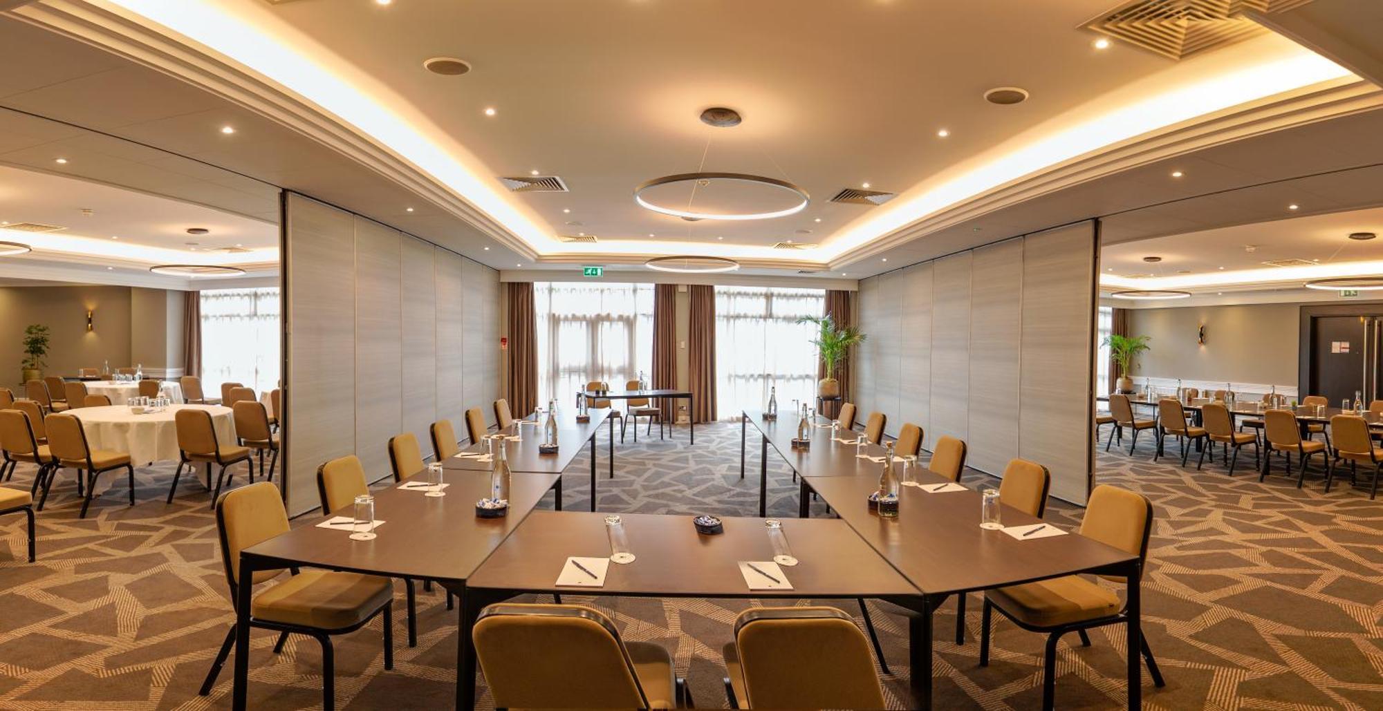 Doubletree By Hilton London Ealing Hotel Ngoại thất bức ảnh